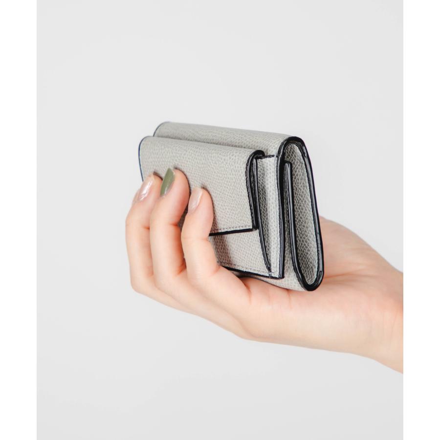 Valextra（ヴァレクストラ） VALEXTRA V8L26 028 三つ折り財布 3CC