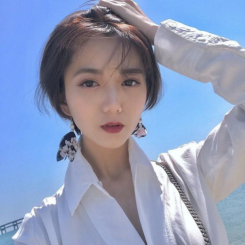 かわいい 可愛い セクシー 大人レディー 女子力 揺れる 韓国風 軽い 花 ピアス 1c 12 う178 通販 Yahoo ショッピング