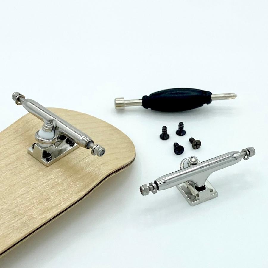 UAG F.B PROTRUCKS / ホワイト finger skate board 指スケ 指スケボー