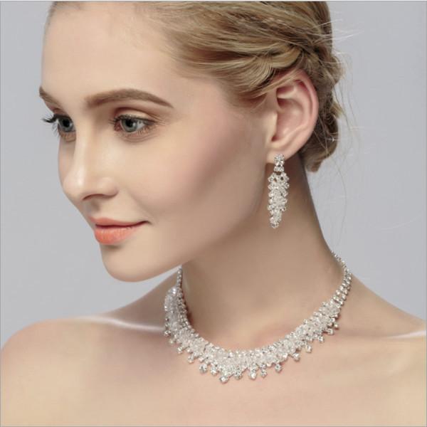 ティアラ ネックレス ピアス 3点セット 華奢 ヘアアクセサリー メタル