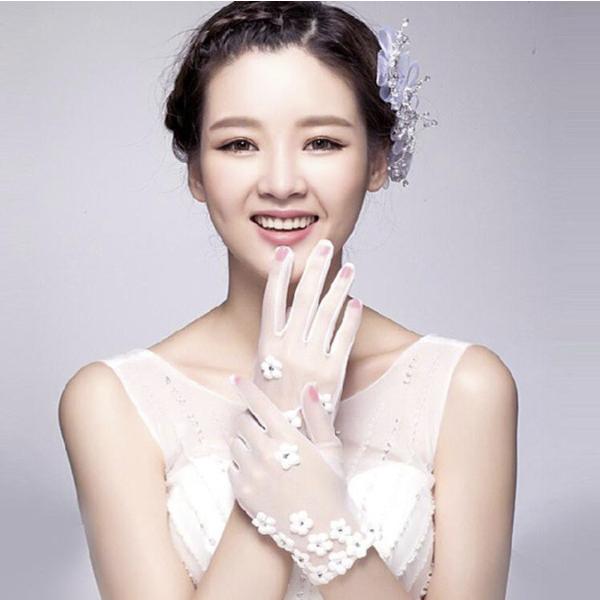 ウエディンググローブ　おしゃれ かわいい　ホワイト　グローブ　海外ウエディング パーティー 結婚式  花嫁　手袋　結婚式 | 