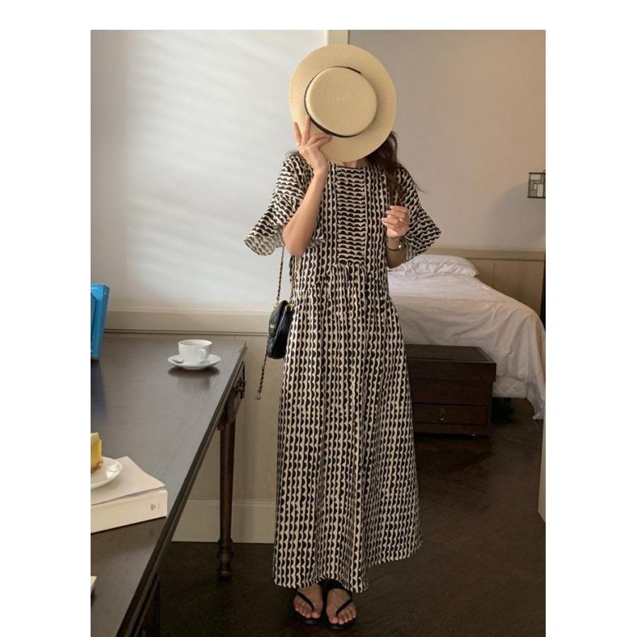 幾何柄 ゆったりレディース フレア袖 ロング ワンピ モノトーン 春夏 個性的 半袖 大人 可愛い 韓国 韓国ファッション マタニティ ママコーデ 大人女子 買取り実績