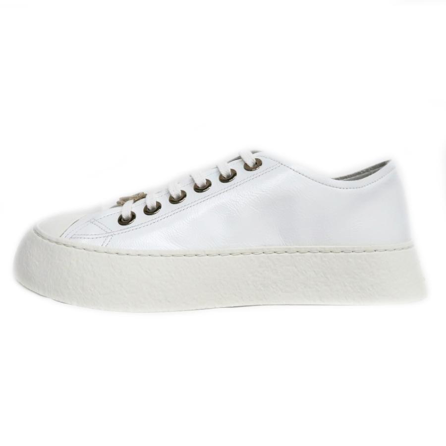 名東】シャネル スニーカー G45560 ホワイト サイズ38C レザー