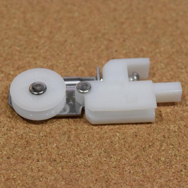 YKKハイサッシ網戸戸車2M型用K11805 左右セット : 上田パーツ