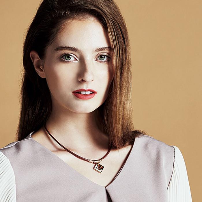 上品 正規販売店 コラントッテ あすつく 送料無料 ギフト対応 Tao 肩コリ医療機器 首コリ 血行改善 Mini シャンパンゴールド ホワイトラメ ブラウンループ Aura スリム ネックレス レディースアクセサリー Postetelecom Gouv Cg