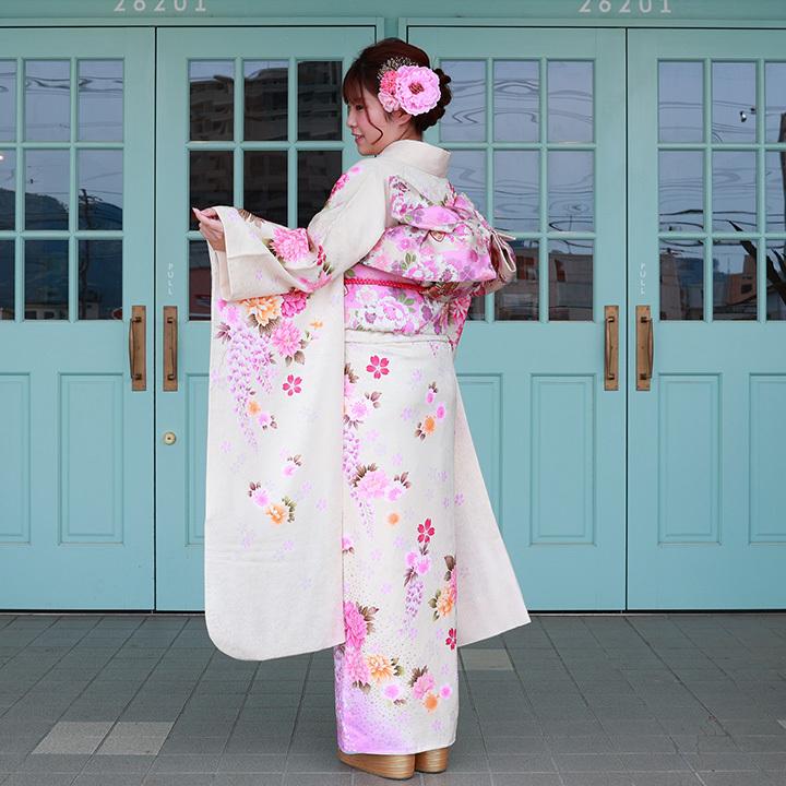振袖 身長148-163cm 白 ピンク　牡丹　正絹 振袖 身長148-163cm 白 ピンク牡丹正絹