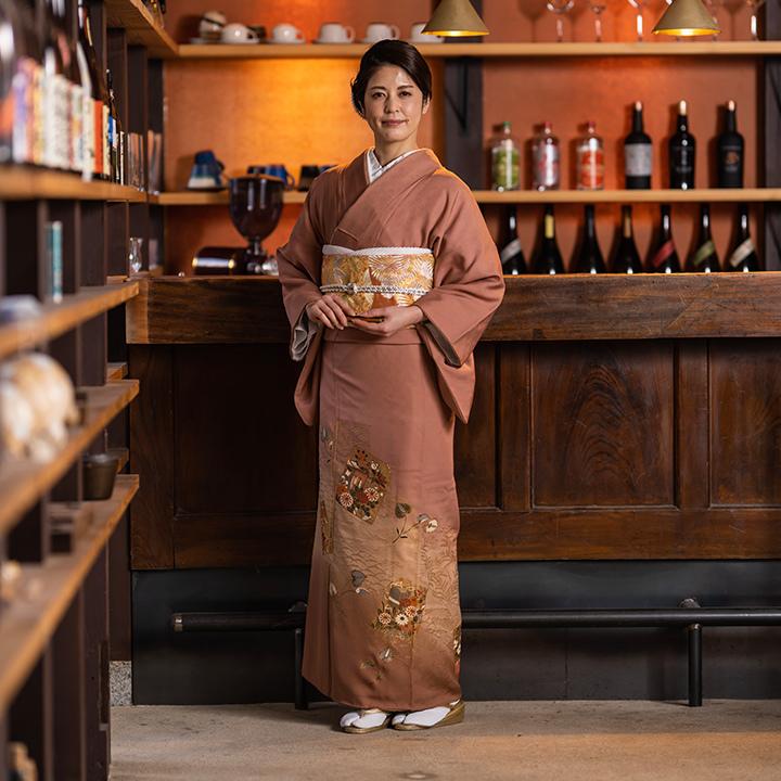 高級 色留袖レンタル 送料無料 ITS-MI201 正絹 丁字茶色 色紙文様 結婚