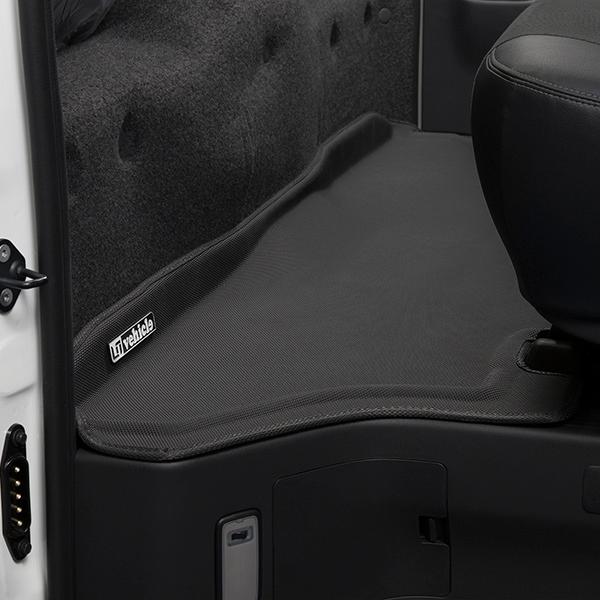 ハイエース 3dラバーマット 標準ボディ用フロアマット リア1ピース 5ドア車専用 1型 4型最終 6型 対応 ユーアイビークル ユーアイビークル Yahoo 店 通販 Yahoo ショッピング