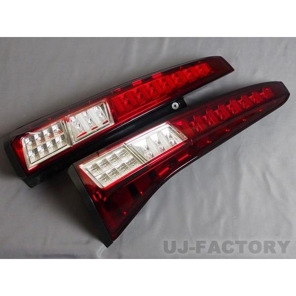 再入荷/即納】 フルLEDテールランプ・チューブタイプ☆ 日産 セレナ