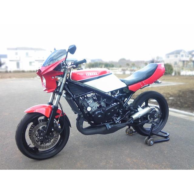 MAD MAX（マッド マックス） MADMAX 180φ 汎用ビキニカウル スクリーン