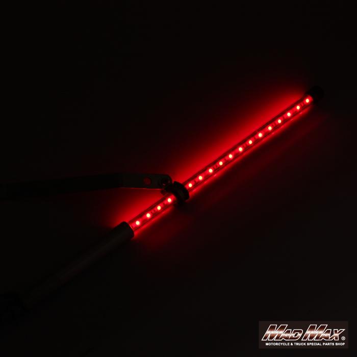 MAD MAX（マッド マックス） 汎用 オートバイ用 旗棒白 LED レッド発光