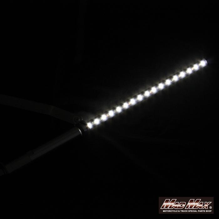 MAD MAX（マッド マックス） 汎用 オートバイ用 旗棒黒 LED ホワイト