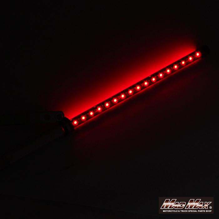 MAD MAX（マッド マックス） 汎用 オートバイ用 旗棒黒 LED ブルー発光