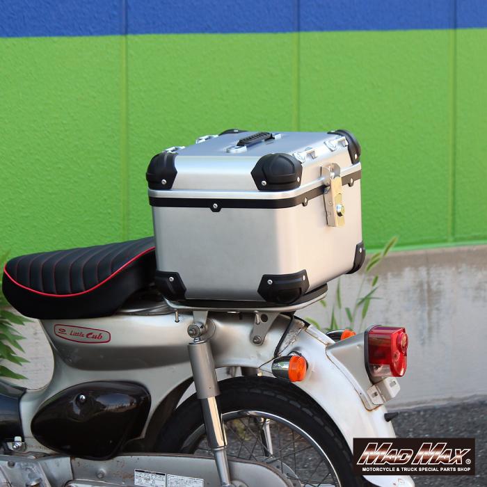 MAD MAX（マッド マックス） 汎用 オートバイ用 リアボックス E500 
