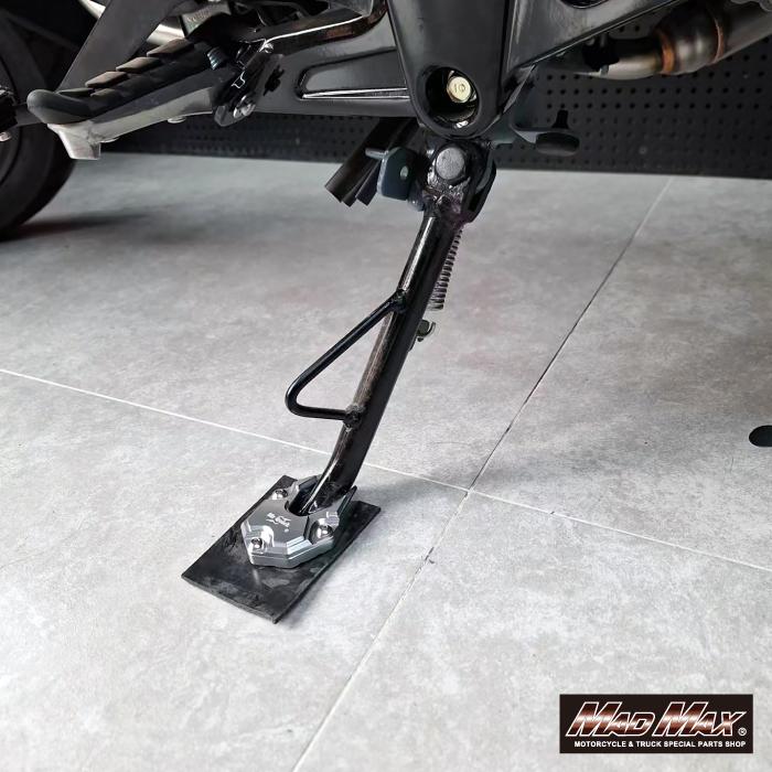 DAX125 フロントフォーク&サイドスタンド　ST125 MAD MAX（マッド マックス） MAD MAX Mr Quick製 ホンダ DAX125 (ST125