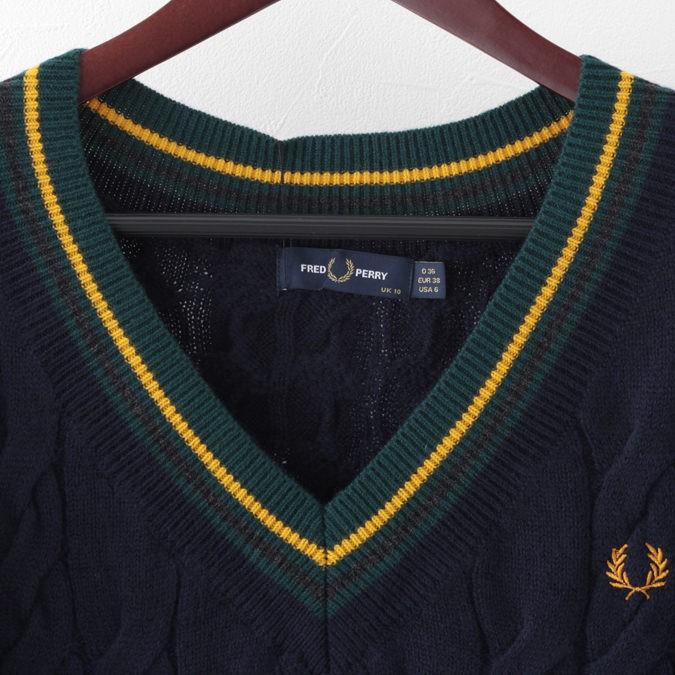 フレッドペリー　Ｖネックチルデンニット FRED PERRY（フレッドペリー） ストライプド Vネック ジャンパー