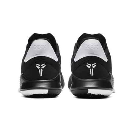 NIKE（ナイキ） バッシュ シューズ コービー ブライアントKobe Mamba