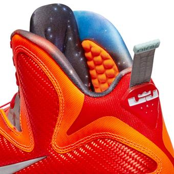 NIKE（ナイキ） バッシュ スニーカー シューズ レブロン ジェームス 