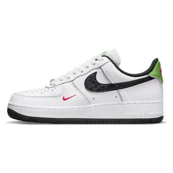 NIKE Nike スニーカー シューズ ナイキ Air Force 1 07 LX Just