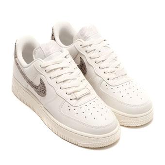 バスケットシューズ バッシュ スニーカー   ナイキ Nike WMNS AIR FORCE 1 '07  W WHITE/N NIKE（ナイキ） バッシュ スニーカー シューズ WMNS AIR FORCE 1 '07 W