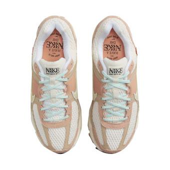 NIKE（ナイキ） スニーカー ランニング シューズ ボメロ Have A Nike