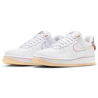 NIKE（ナイキ） バッシュ スニーカー シューズ WMNS AIR FORCE 1 '07
