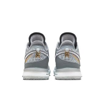 NIKE（ナイキ） バッシュ シューズ レブロン ジェームスZoom LeBron