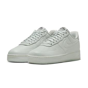 NIKE（ナイキ） バッシュ スニーカー シューズ 防水仕様 AIR FORCE 1