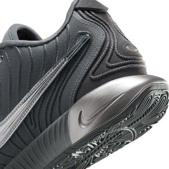 NIKE（ナイキ） バッシュ シューズ レブロン ジェームスLebron 21