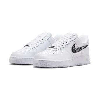 NIKE（ナイキ） バッシュ スニーカー シューズ Wmns AIR FORCE 1 '07