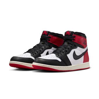 バスケットシューズ バッシュ スニーカー  つま黒  ジョーダン Jordan Air Jordan 1 High Retro エア ジョーダン 1 Jordan バッシュ スニーカー シューズ つま黒 エア