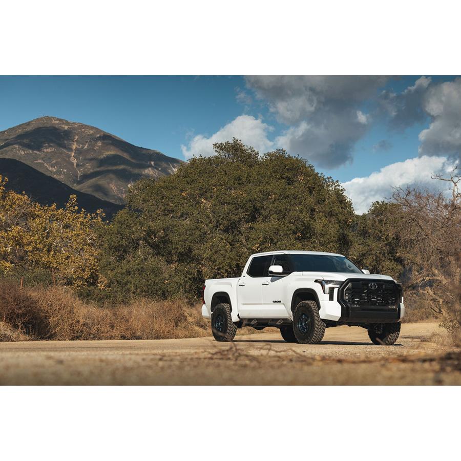 KMC GRS ミッドナイトブルー/グロスブラックリップ 18インチアルミホイール 18x8.5J 6H139.7 ±0 トヨタ GUN125ハイラックス/150プラド/215サーフ KM54988568900の画像