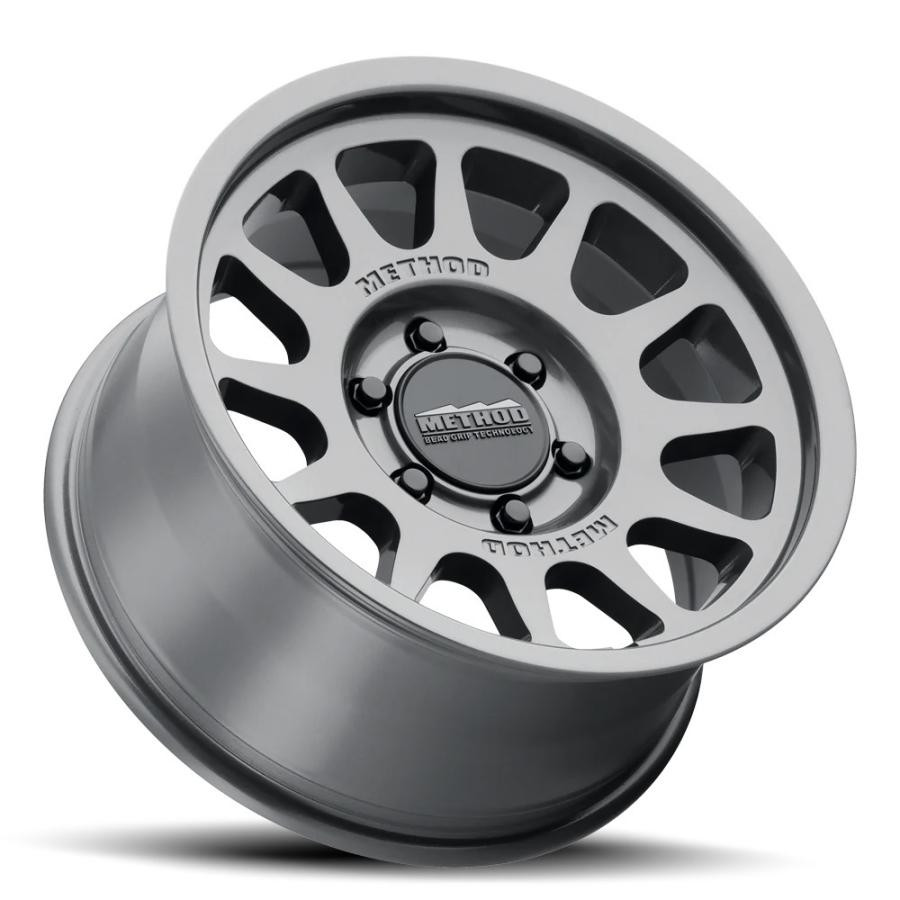 METHOD RACE WHEELS（メソッド) MR703 BEAD GRIP グロスチタニウム 17