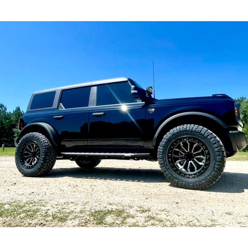 TIS OFFROAD 556AB ガンメタブラックリング 20インチアルミホイール