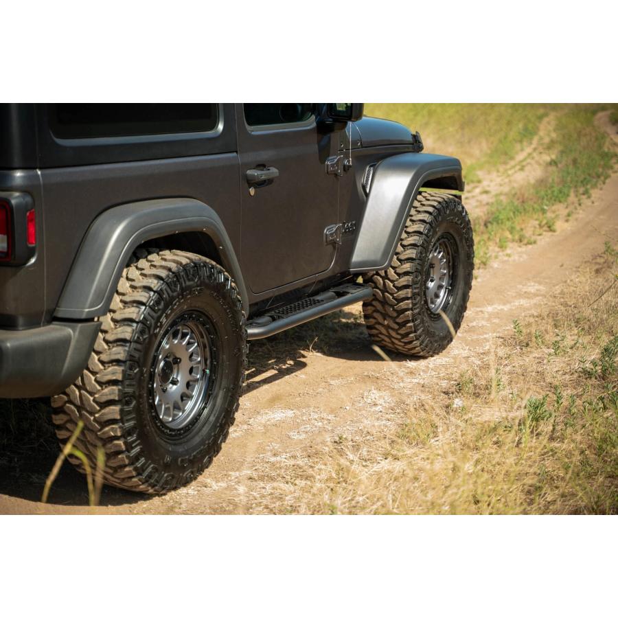 DV8 OFFROAD OE PLUSサイドステップ左右セット サイドアーマー ロック