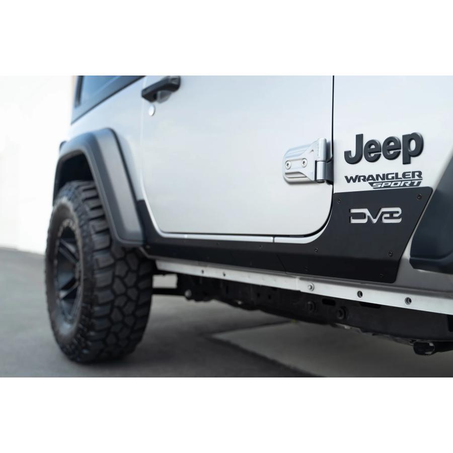 DV8 OFFROAD ロックスキン 左右セット ブラック 2018年〜 ジープ JL