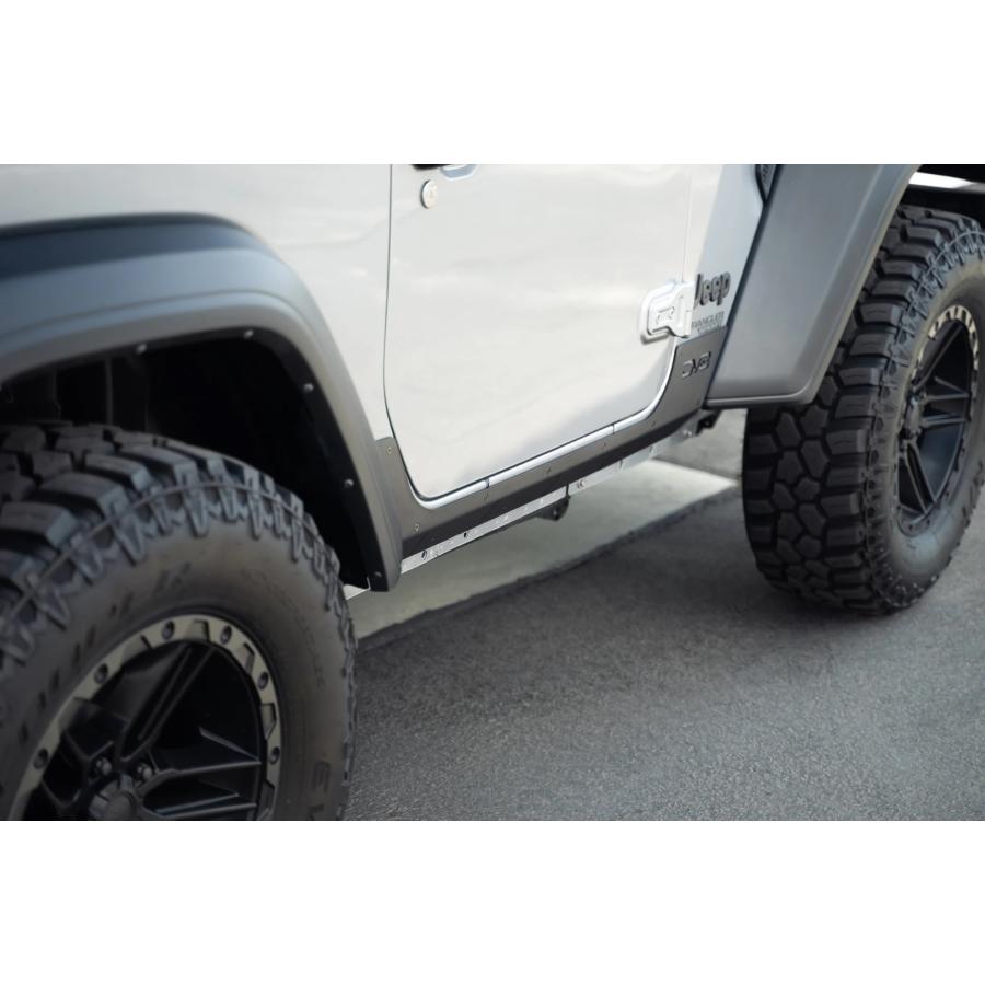 DV8 OFFROAD ロックスキン 左右セット ブラック 2018年〜 ジープ JL