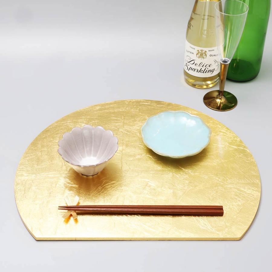 SCHON+ チャージャープレート 半円プレイスマット 大 レッド/ゴールド