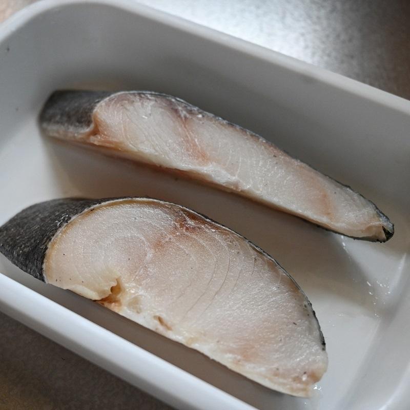 ぎんだら 切り身 10切れ 1切れ 約100ｇ 脂のってます 煮付けが最高にうまい 焼物 お鍋 ムニエル ホイル焼きに等でお召し上がりください 冷凍便 1103gndr10mr うまいもの市場yahoo 店 通販 Yahoo ショッピング