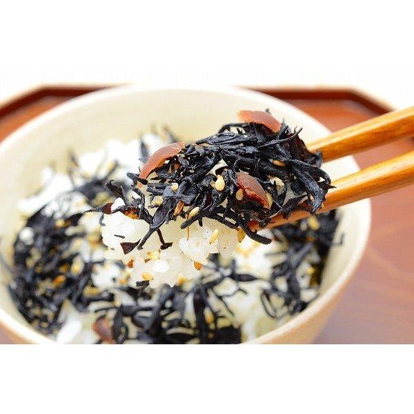 梅ひじき 220g やわらかく炊いた国産ひじきに和歌山県産のカリカリ梅を