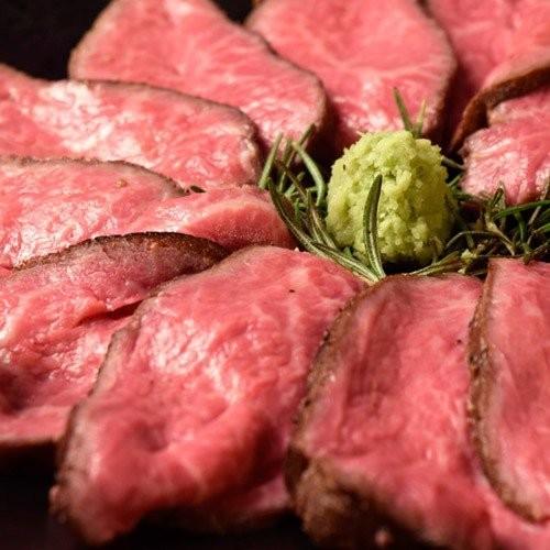 ギフト 肉 鹿児島県 鹿屋 平松牧場 ローストビーフ 300g前後 化粧箱 わさびとタレ付 冷凍 産地直送 送料無料｜umeebeccyasannriku｜02