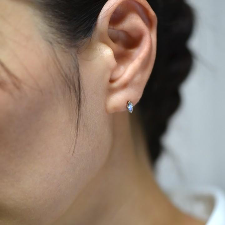 スタッドピアス ブルームーンストーン マーキス イヤリング 両耳用 