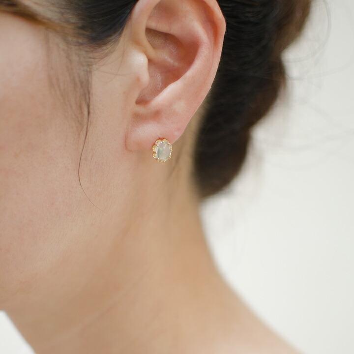 スタッドピアス オパール ゴールド K18 10月誕生石 プレゼント