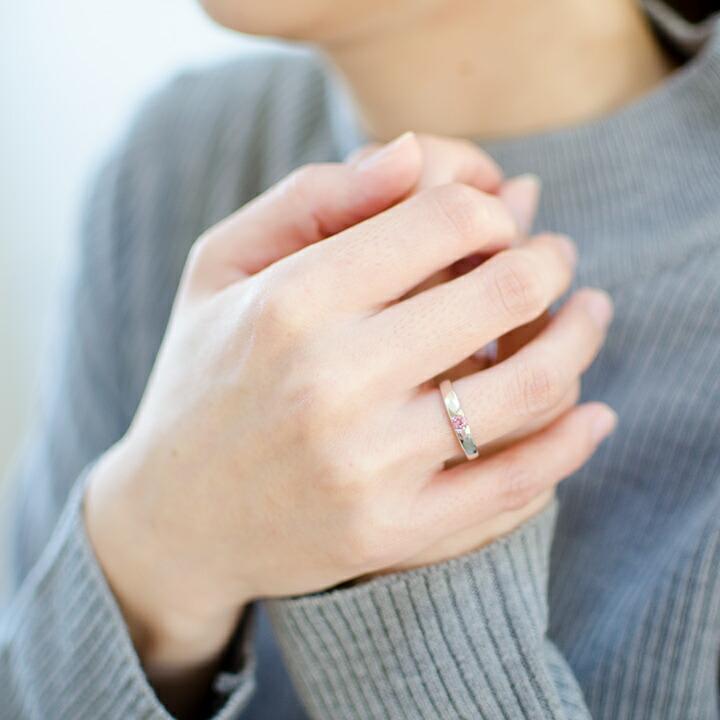 Amazon.co.jp: LUSTRE AND LIGHT スターシェイプ ナチュラル ブラック トルマリン スタッカブル リング 女性用  スターリングシルバー 10月 誕生石 ジュエリー ギフト (ベゼルセット), 5.3mm, ジェムストーン 金属, トルマリン : Clothing,  Shoes & Jewelry 【送料無料】 指輪 リング レディース 女性 トルマリン レディース 女性リング おしゃれ 大人 調整可能 スター 星リング ジュエリー ナチュラル シルバー シャクヤク 葉 リアル