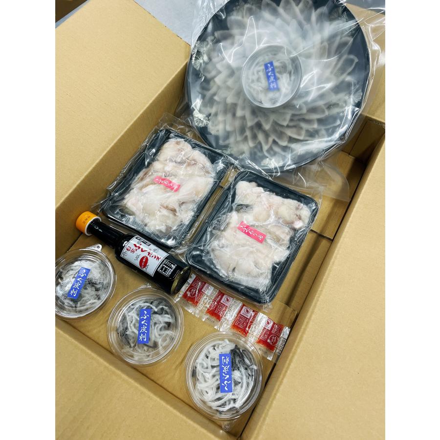 【選とらふぐ刺身＆鍋 お得セット4人前】 ☆ レビュー投稿で河豚ヒレ￥600相当プレゼント中!!　ふぐ　鍋　ひれ酒　 プレゼント　お歳暮　お中元　お取り寄せ　 |  | 09