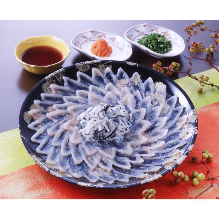 【特選とらふぐ刺身 8人前  】☆ レビュー投稿で河豚ヒレ￥600相当プレゼント中!!　　てっさ　てっぴ　ひれ酒　 プレゼント　お歳暮　お中元　お取り寄せ　 |  | 02