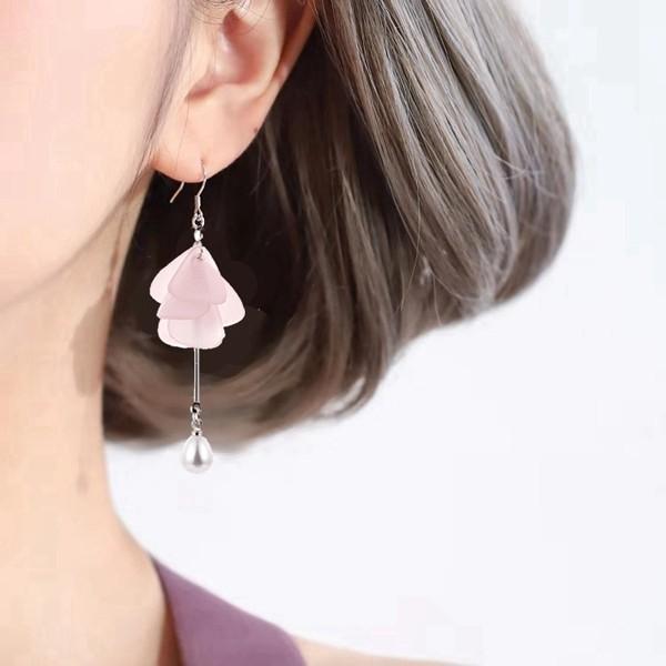 桜 桜の花びら ピアス レディース 樹脂パール ゆらゆら 桜舞う 桜 桜の花びら ピアス レディース 樹脂パール ゆらゆら 桜舞う