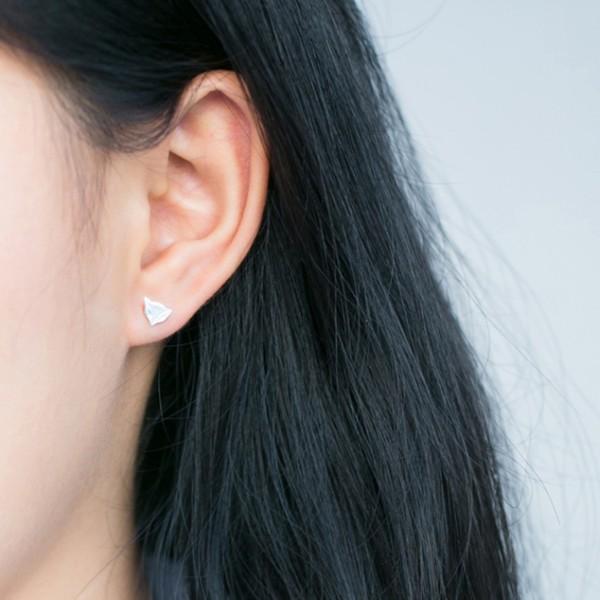 火狐 ファイヤーフォックス キツネ ピアス レディース s925 プラチナ 