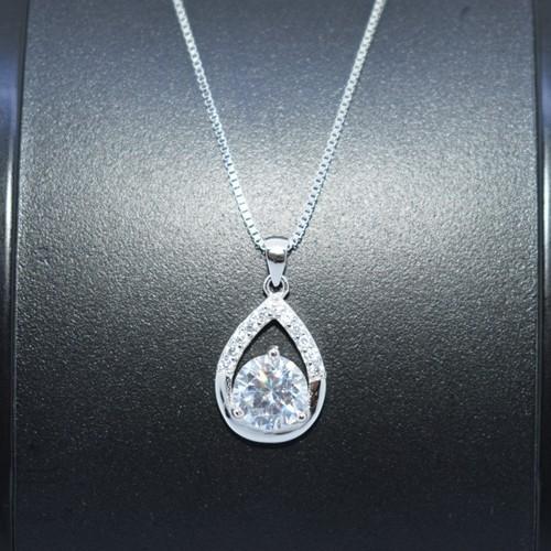 天使の涙 ネックレス レディース czダイヤ 水晶 1.88ct 大粒 プラチナ  