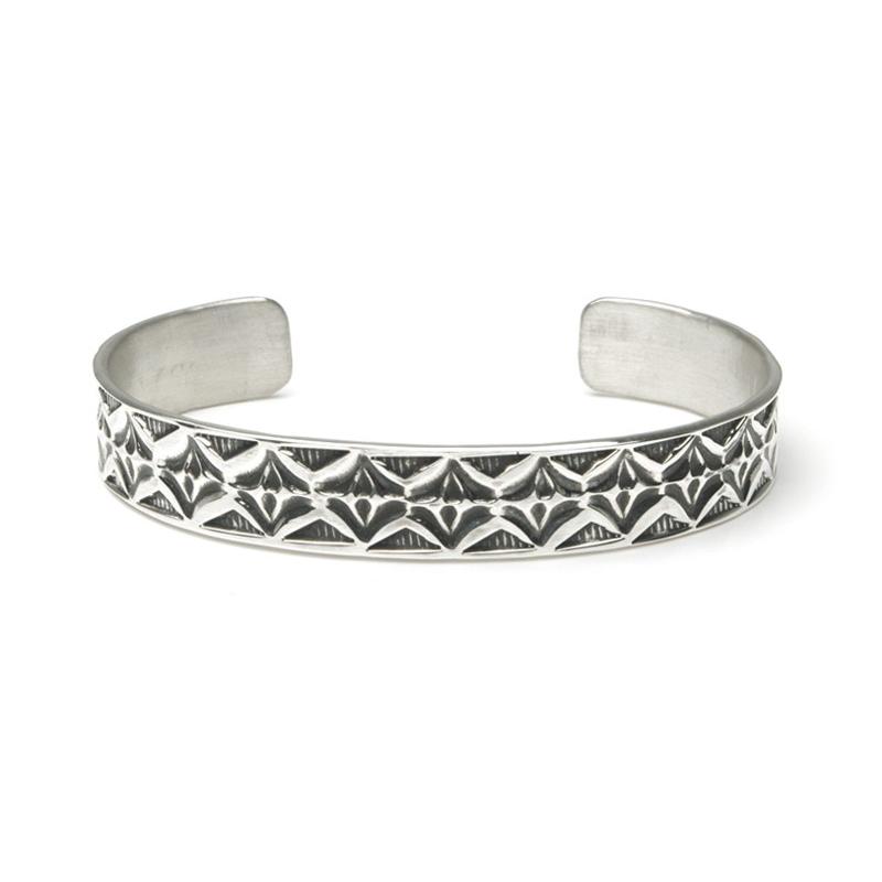 HENRY MARIANO ヘンリーマリアーノ 10mm STAMP BANGLE｜underfieldonline